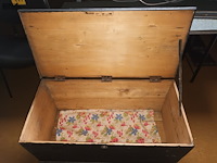 Lot 440 - houten koffer - afbeelding 3 van  3