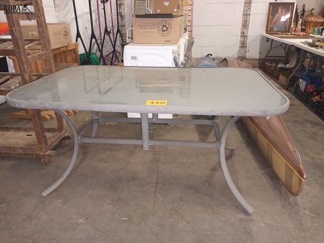 Lot 440 - tuintafel - afbeelding 2 van  3