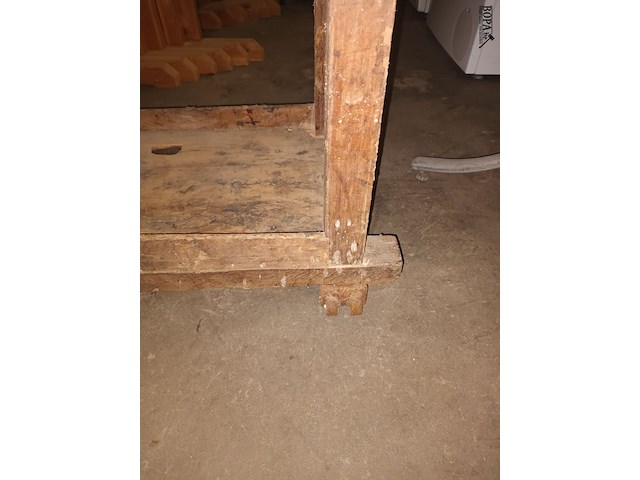 Lot 441 - antiek houten rek op wielen - afbeelding 5 van  6