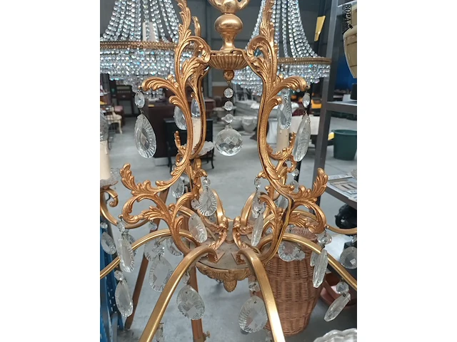 Lot 442 - luchter met bellen - afbeelding 2 van  4