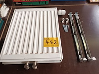 Lot 442 - radiator - afbeelding 1 van  3