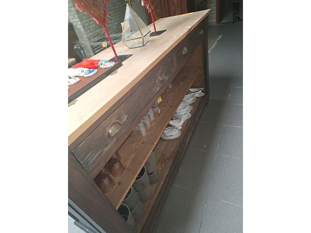 Lot 442 - toonbank - afbeelding 2 van  2