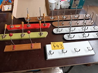 Lot 443 - retro kapstokken. 8 stuks - afbeelding 1 van  4