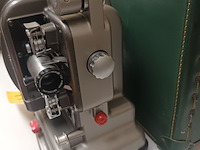 Lot 444 - filmprojector bolex - afbeelding 4 van  4
