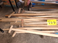 Lot 444 - tuingereedschap. 18 stuks - afbeelding 2 van  3
