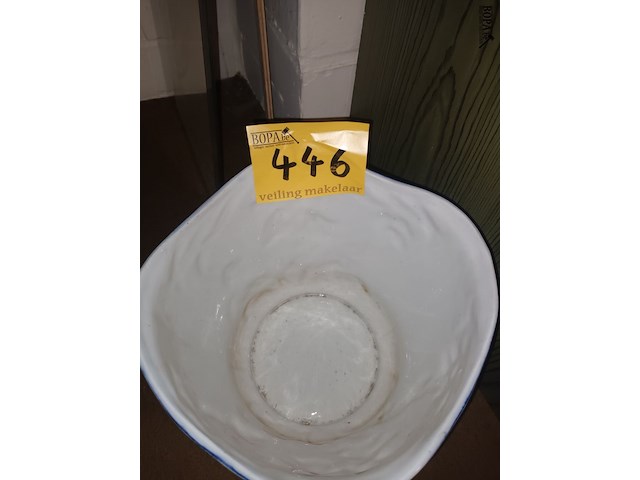Lot 446 - art nouveau bloempot - afbeelding 2 van  5