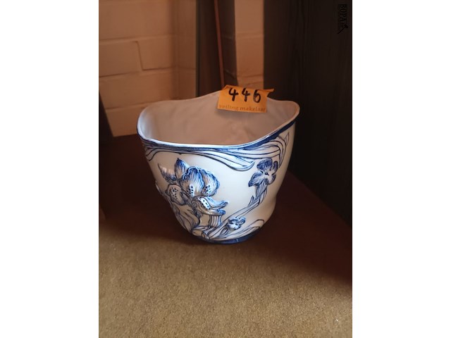 Lot 446 - art nouveau bloempot - afbeelding 5 van  5