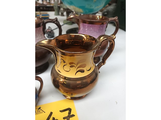 Lot 447 - staffordshire engelse melkkan. 4 stuks - afbeelding 3 van  3
