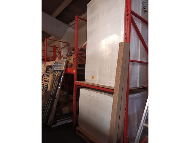 Lot 448 - pallet stellingrek - afbeelding 1 van  3