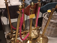 Lot 45 - afzetpaaltjes. 7 stuks - afbeelding 1 van  4