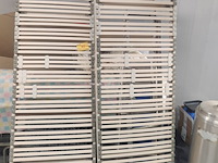 Lot 45 - beka lattenbodems - 2 stuks - afbeelding 1 van  3