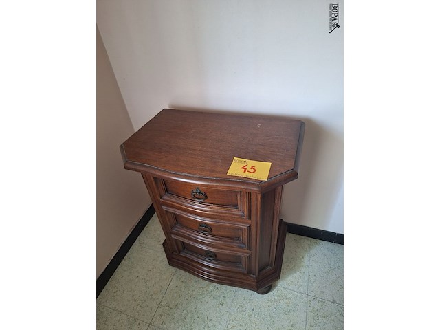 Lot 45 - bijzetkastje met lades. 2 stuks - afbeelding 4 van  4