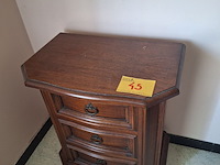 Lot 45 - bijzetkastje met lades. 2 stuks - afbeelding 4 van  4