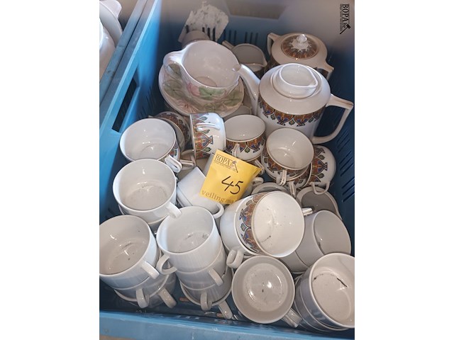 Lot 45 - divers koffieservies - afbeelding 1 van  3