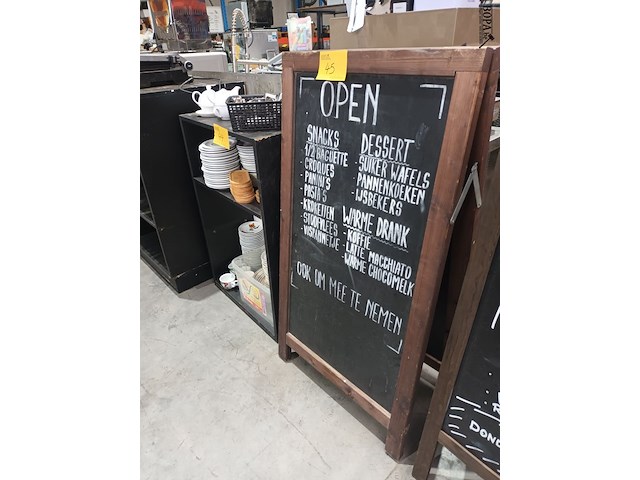 Lot 45 - dubbelzijdig stoepbord - afbeelding 3 van  3