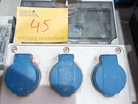 Lot 45 - elektriciteitskastjes. 3 stuks - afbeelding 3 van  5