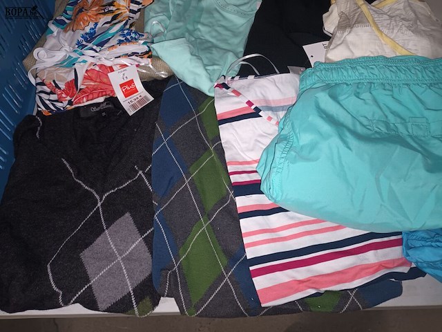 Lot 45 - kledij - afbeelding 4 van  5