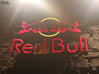 Lot 45 - lichtreclame red bull - afbeelding 1 van  1