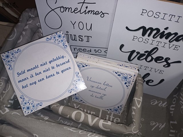 Lot 45 - mandjes en spreuken - afbeelding 3 van  4