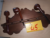 Lot 45 - pijpenrek met pijpen - afbeelding 1 van  2