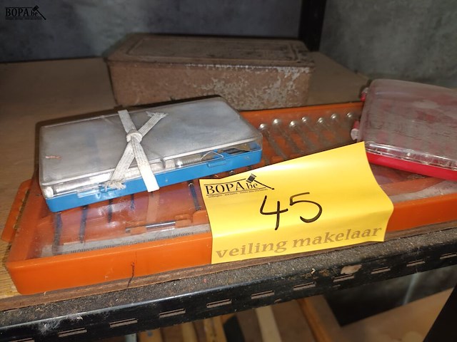 Lot 45 - precisieschroevendraaiers en boren - afbeelding 1 van  4