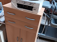 Lot 45 - printer brother en kastje - afbeelding 1 van  2