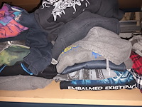 Lot 45 - truien en hoodies. 11 stuks - afbeelding 2 van  3