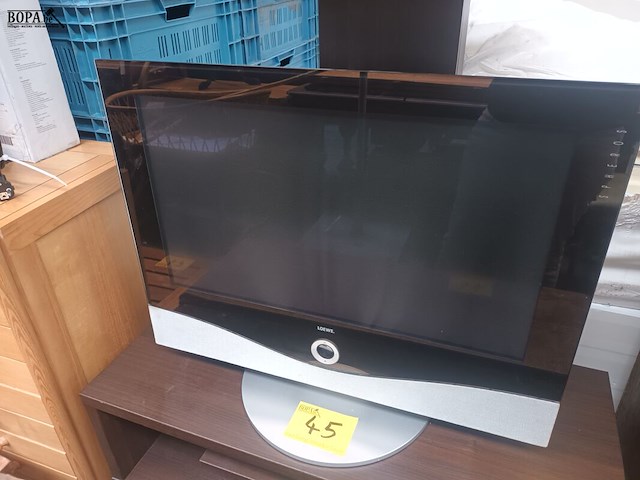 Lot 45 - tv loewe spheros - afbeelding 1 van  4