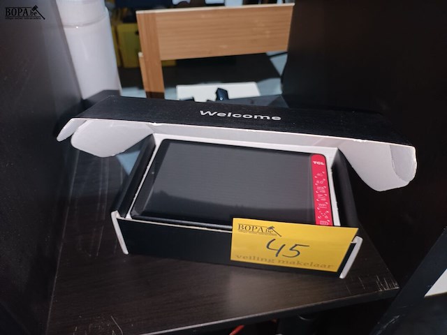 Lot 45 - uber eats tablet - afbeelding 1 van  5
