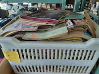 Lot 45 - vintage tijdschriften, pocketromans en strips - afbeelding 2 van  5