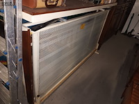 Lot 45 - vintage uitklapbaar bed - afbeelding 1 van  2