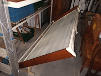 Lot 45 - vintage uitklapbaar bed - afbeelding 2 van  2