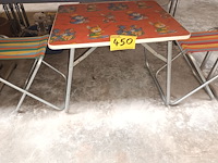 Lot 450 - kampeertafel met 2 stoeltjes - afbeelding 1 van  4