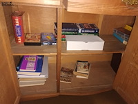 Lot 450 - video’s en boeken - afbeelding 2 van  5