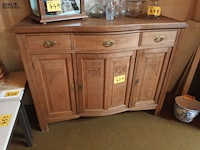 Lot 451 - antieke kast - afbeelding 1 van  3