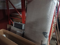 Lot 451 - onderdelen van sofa’s - afbeelding 3 van  3