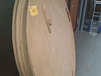 Lot 451 - ronde tafelbladen. 4 stuks - afbeelding 1 van  2