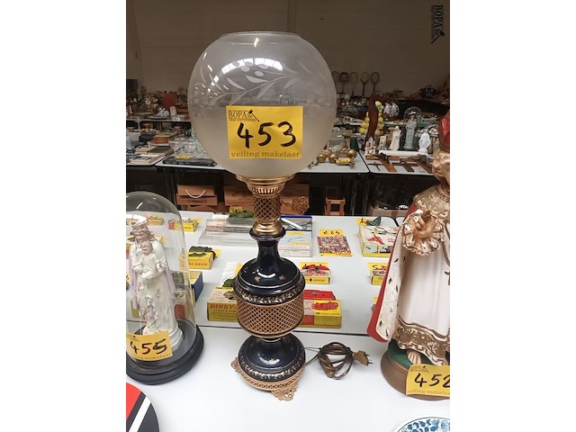 Lot 453 - lampedaire - afbeelding 1 van  4