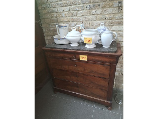 Lot 455 - antieke ladekast - afbeelding 1 van  1