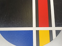 Lot 456 - wandklok in mondriaan kleuren - afbeelding 2 van  3