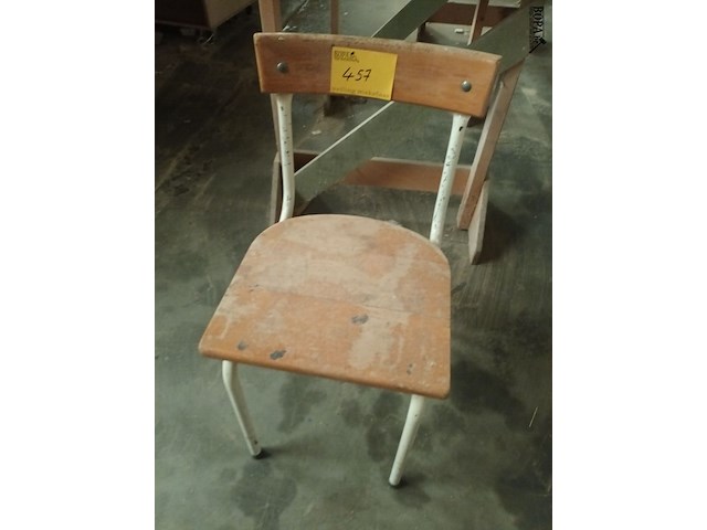 Lot 457 - retro schoolstoel - afbeelding 1 van  3