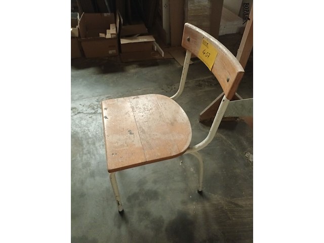 Lot 457 - retro schoolstoel - afbeelding 3 van  3