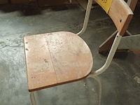 Lot 457 - retro schoolstoel - afbeelding 3 van  3