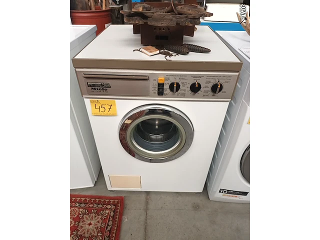 Lot 457 - wasmachine miele - afbeelding 1 van  3