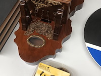 Lot 458 - antieke klok - afbeelding 1 van  4