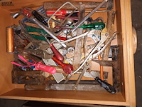 Lot 458 - gereedschap. 3 bakken - afbeelding 2 van  4