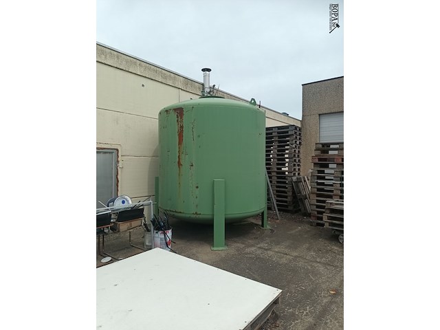 Lot 458 - verwarmingsinstallatie met mazouttank - afbeelding 4 van  4
