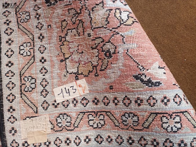 Lot 459 - perzisch tapijt - afbeelding 3 van  6