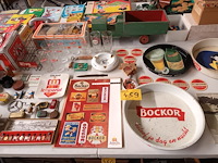 Lot 459 - reclame artikelen. 60 stuks - afbeelding 1 van  6