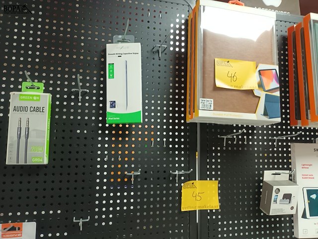 Lot 46 - accessoires voor gsm en tablets. 46 stuks - afbeelding 4 van  10